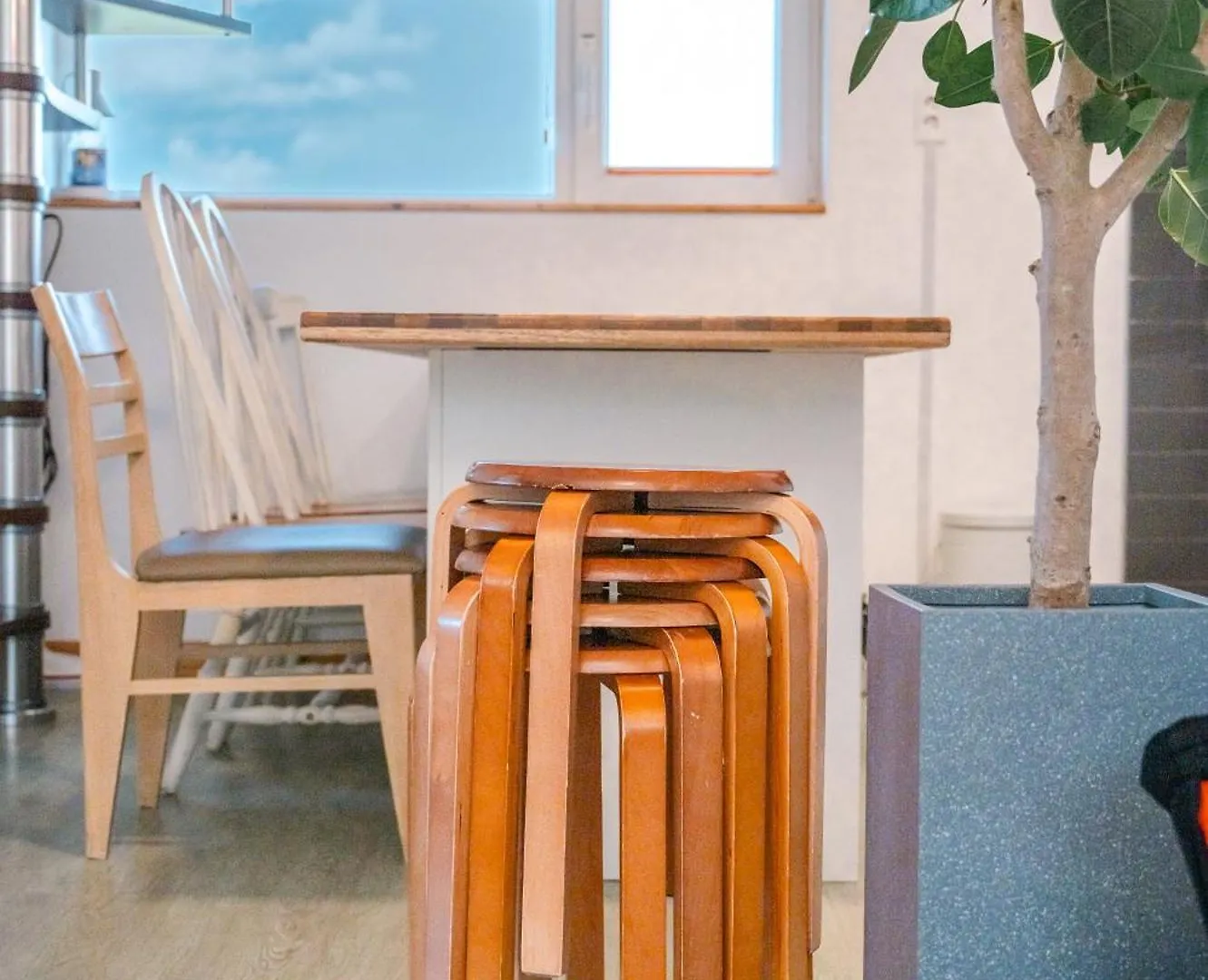 ג'גו Le Village Aewol E 0*,